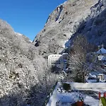 La Caverne ホテル