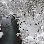 ホテル La Caverne