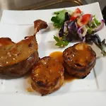 ホテル La Caverne ラランス