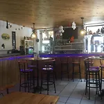 La Caverne ホテル