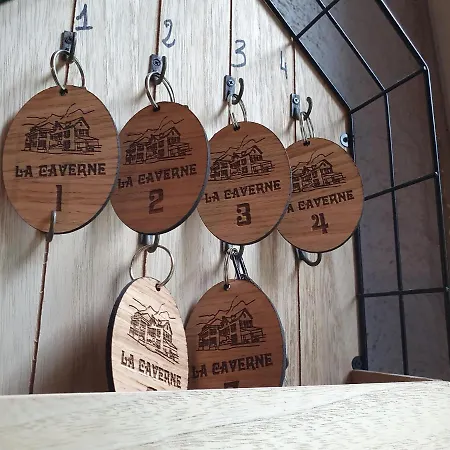 Hotel La Caverne 2*
