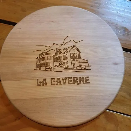 מלון La Caverne לארונס