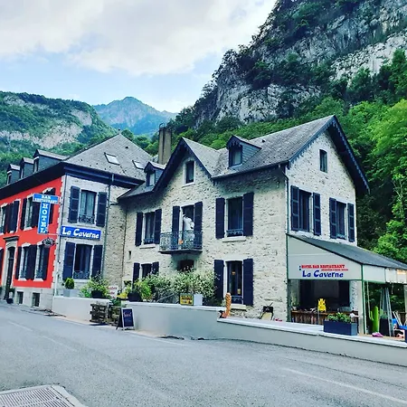 La Caverne Hotel 2*
