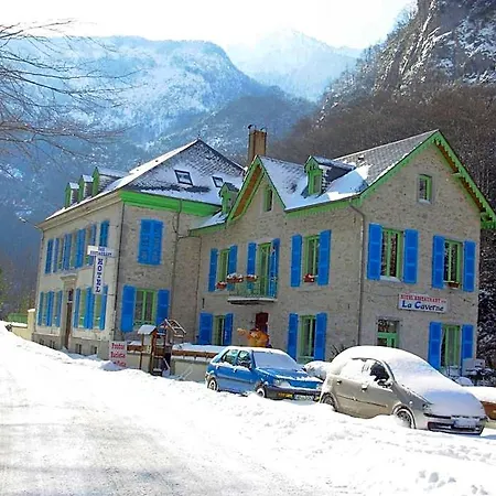 La Caverne Hotel