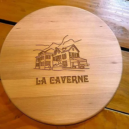 Hotel La Caverne 2*