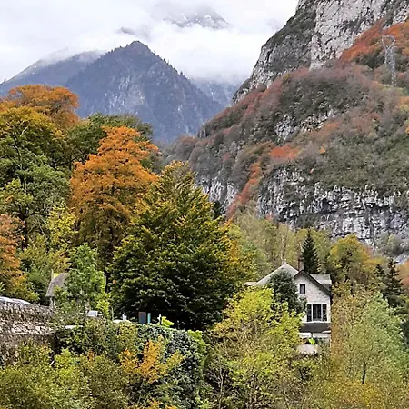 Hotel La Caverne