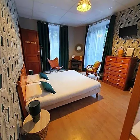 La Caverne Hotel