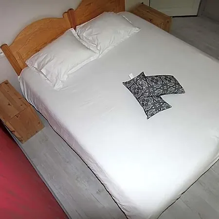 Hotel La Caverne 2*
