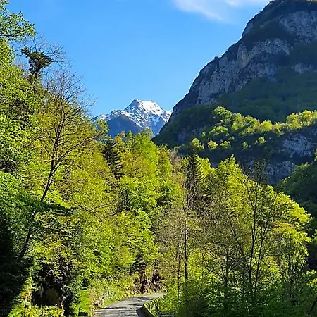 Szálloda La Caverne